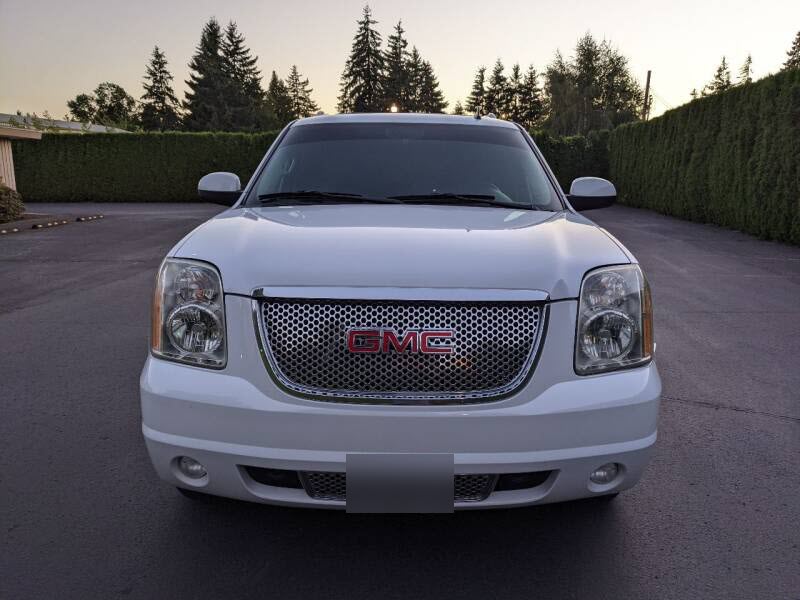 2008-gmc-yukon-xl-denali-awd-4dr-suv (7)